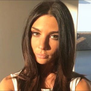 Meet your Posher, Devyn